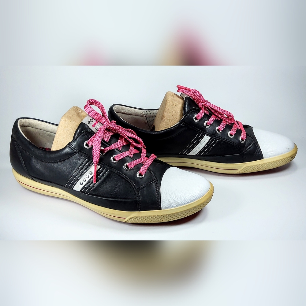 Ecco Golf spikeless street shoes sneakers